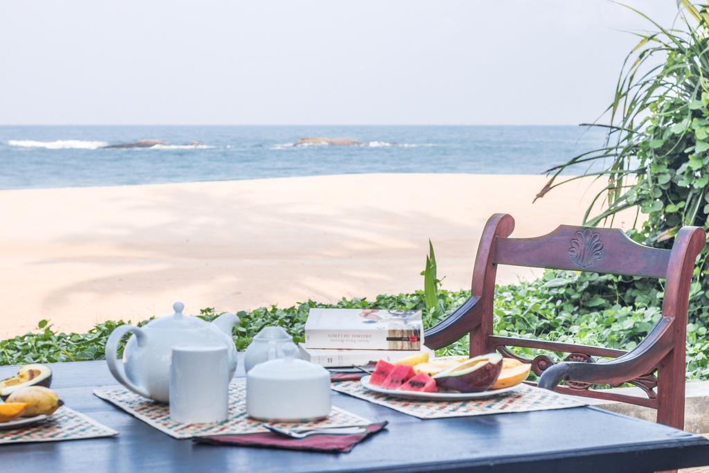 Blue Parrot Beach Villa Ambalangoda  Exterior foto