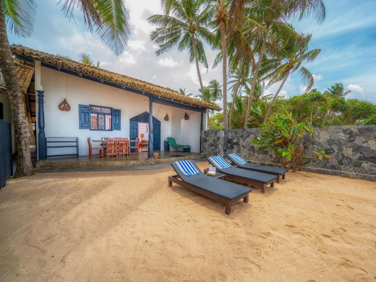 Blue Parrot Beach Villa Ambalangoda  Exterior foto